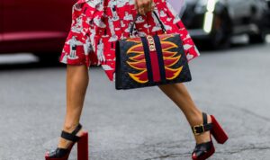 Essential Streetwear Accessories for a Complete Look