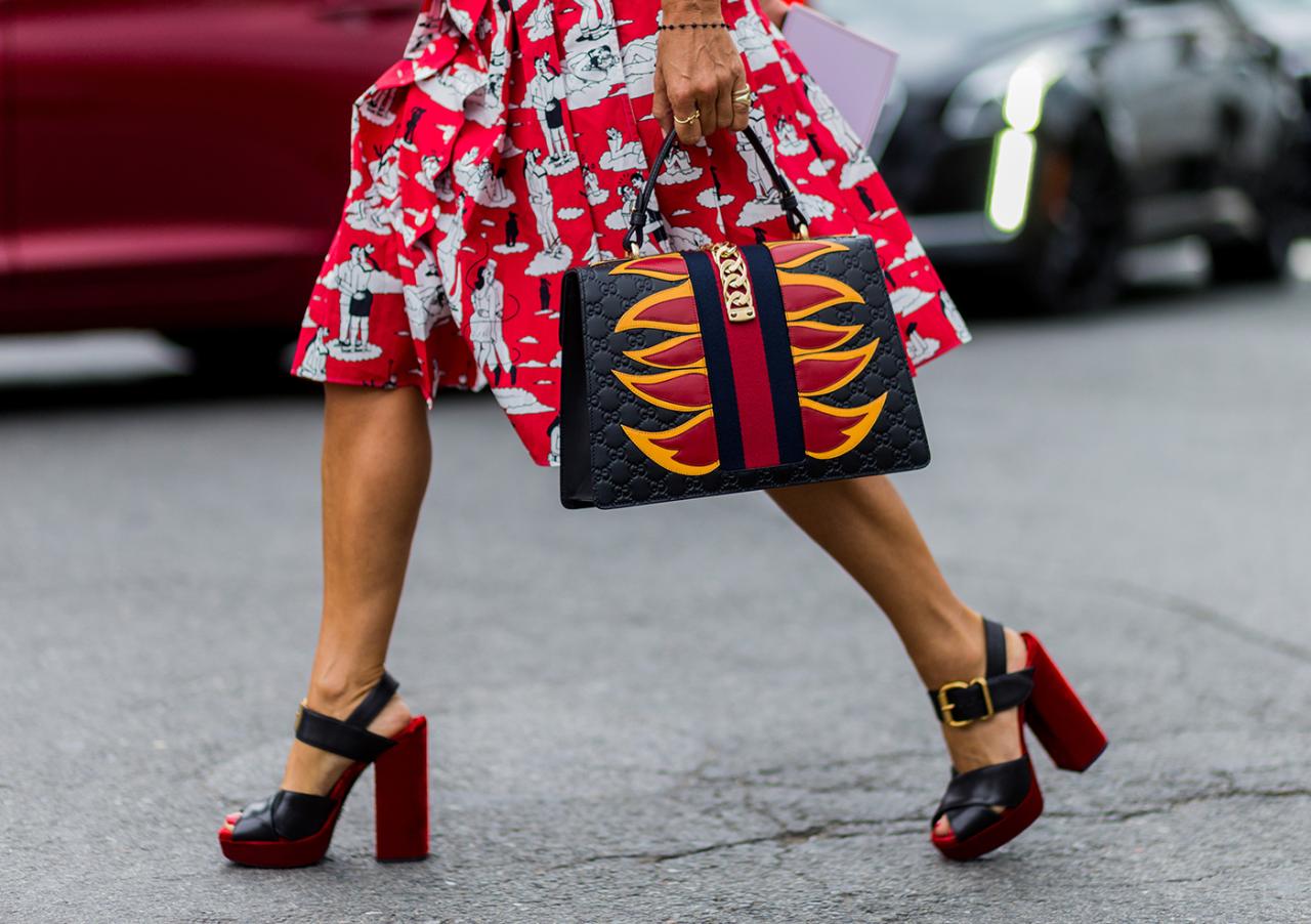 Essential Streetwear Accessories for a Complete Look