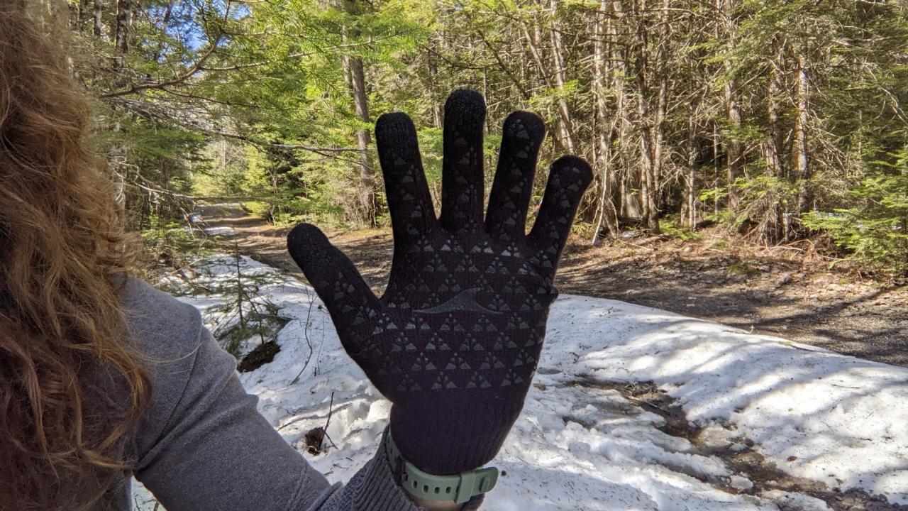 Best Techwear Gloves for Winter and Outdoor Use