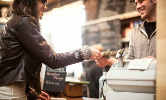 Buying Insurance Based on Customer Reviews for Smart Choices