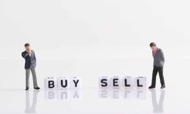 How to Sell Your Property During a Market Downturn with Confidence
